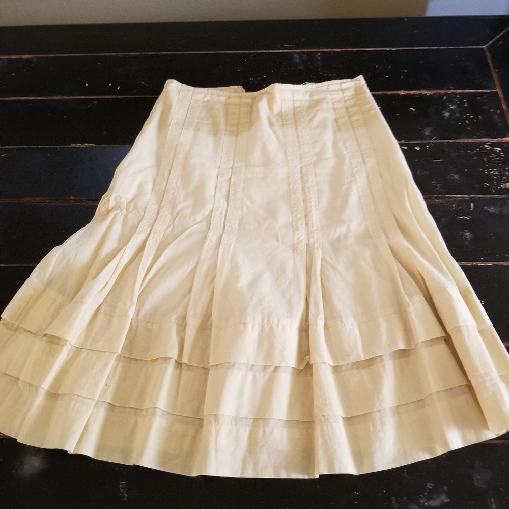 CAbi summer mid skirt